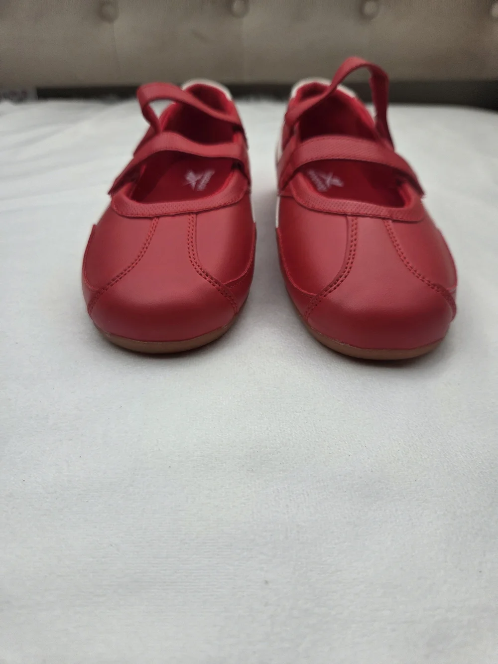 Reebok Women’s Red Mary Jane Double Strap Sneakers Shoes Size 6.5